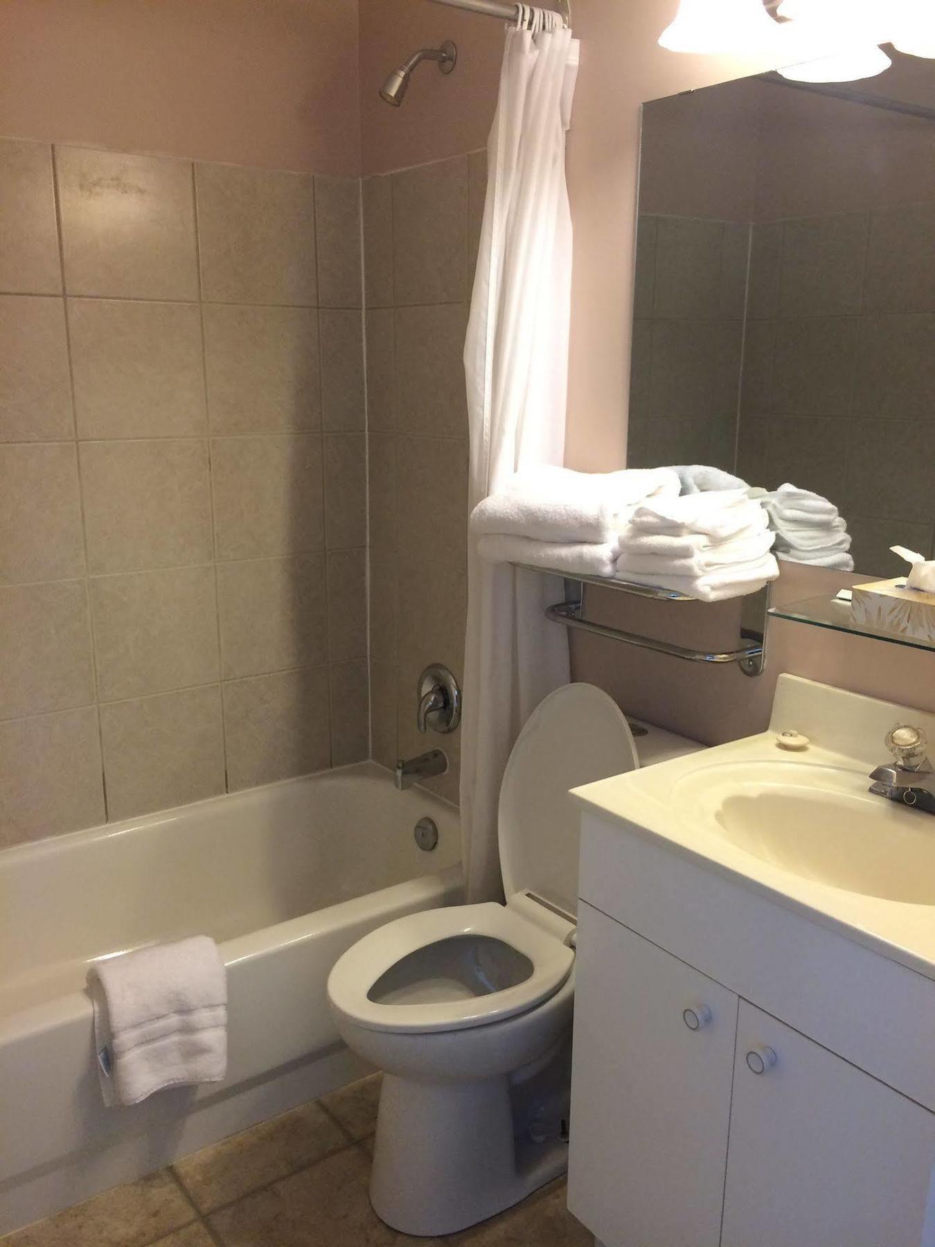 Shemron Suites Hotel Deep River Экстерьер фото