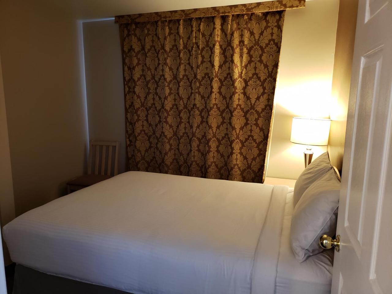 Shemron Suites Hotel Deep River Экстерьер фото